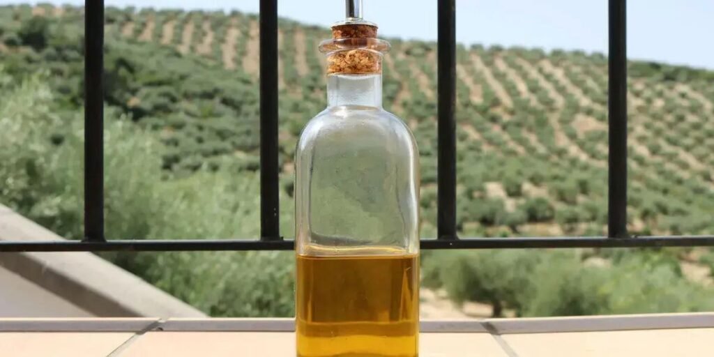 ANVISA proíbe venda de marcas de azeite devido a irregularidades