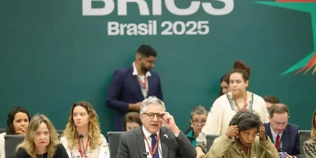 Brasil busca ser Polo de Produção de Vacinas mRNA