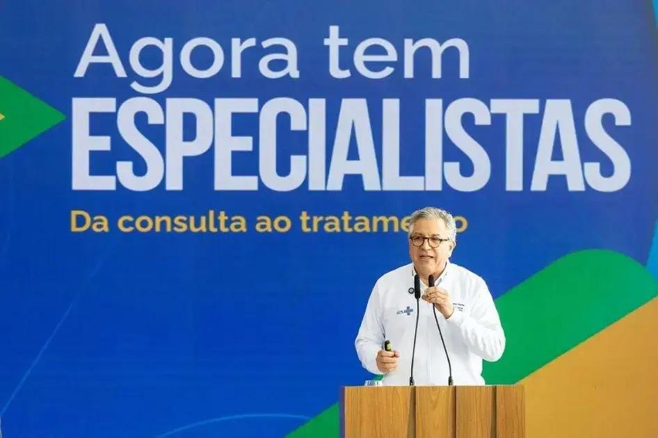 Governo lança programa 'Agora tem Especialistas' para ampliar acesso à saúde
