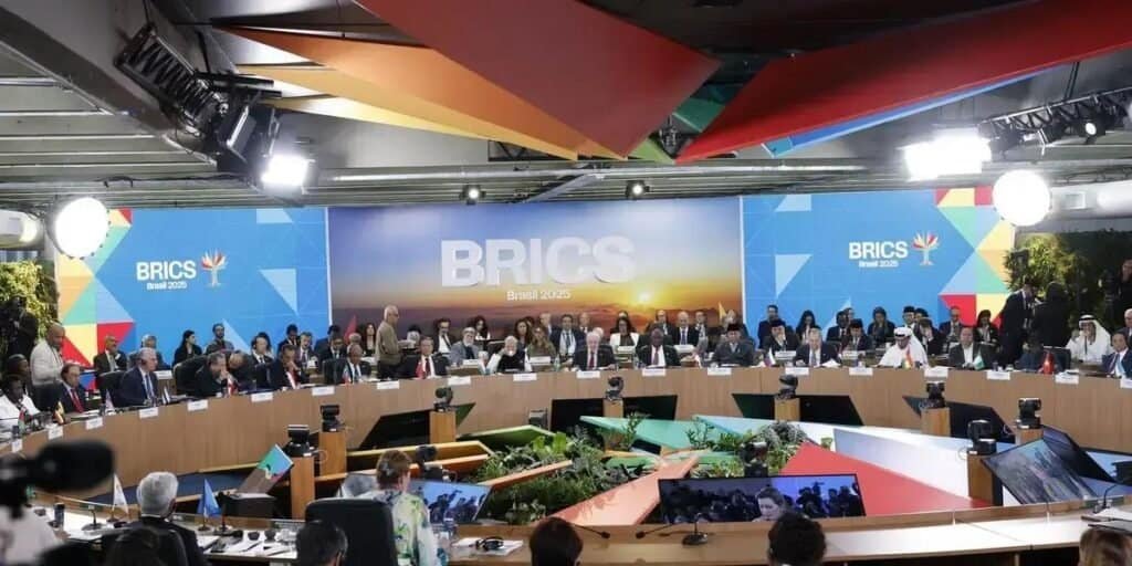 BRICS lança parceria para eliminar doenças socialmente determinadas