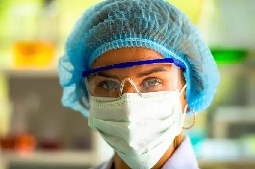 Projeto Saúde em Nossas Mãos reduz infecções em UTIs